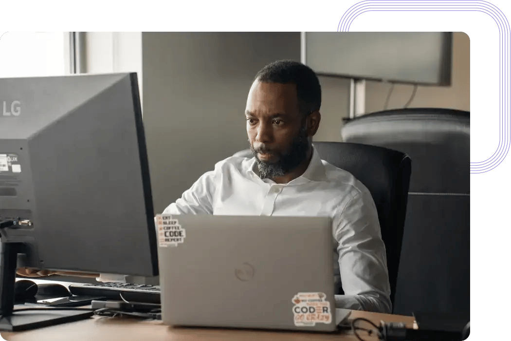 Machine Learning expert monitoring business data